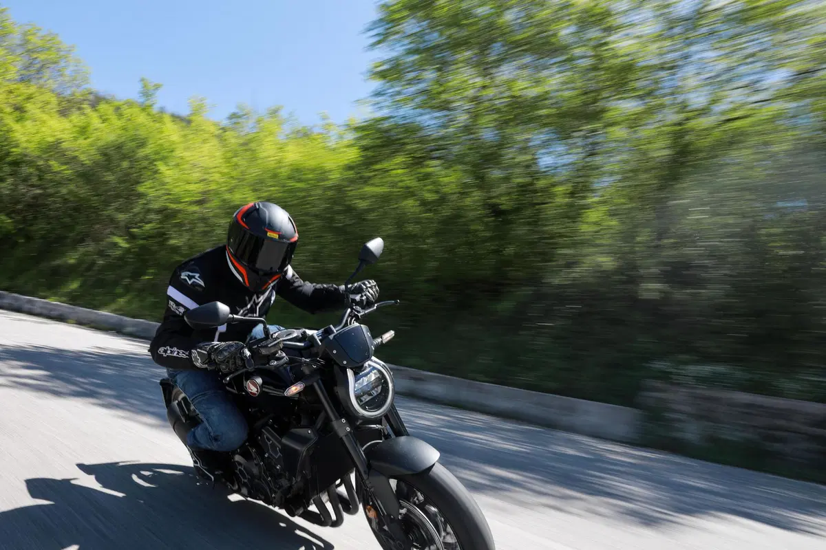 Honda CB1000R Black Edition: cafè nero  (8)