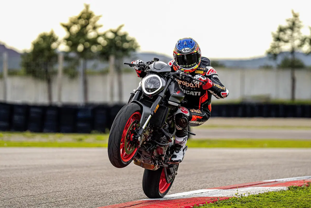 Ducati Monster 2021: Foto, prezzo e informazioni (9)