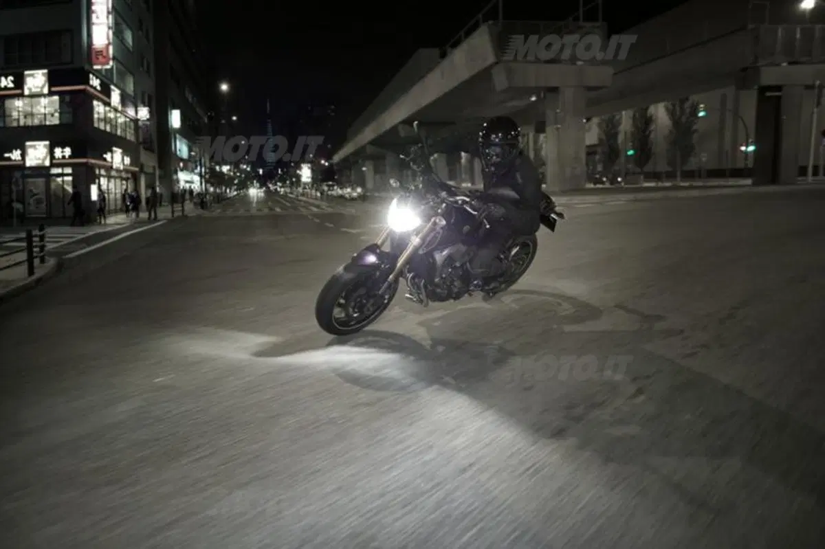 Yamaha MT-09: svelato il prezzo, in Italia a settembre (2)