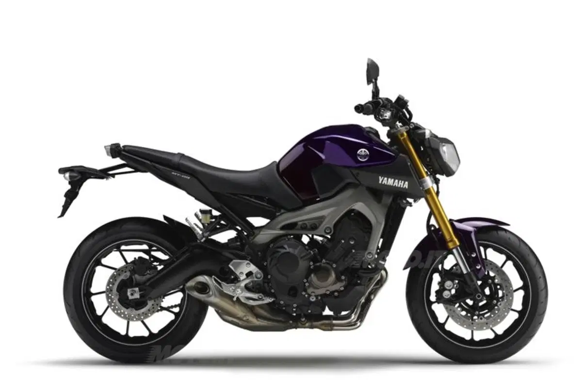 Yamaha MT-09: svelato il prezzo, in Italia a settembre (22)