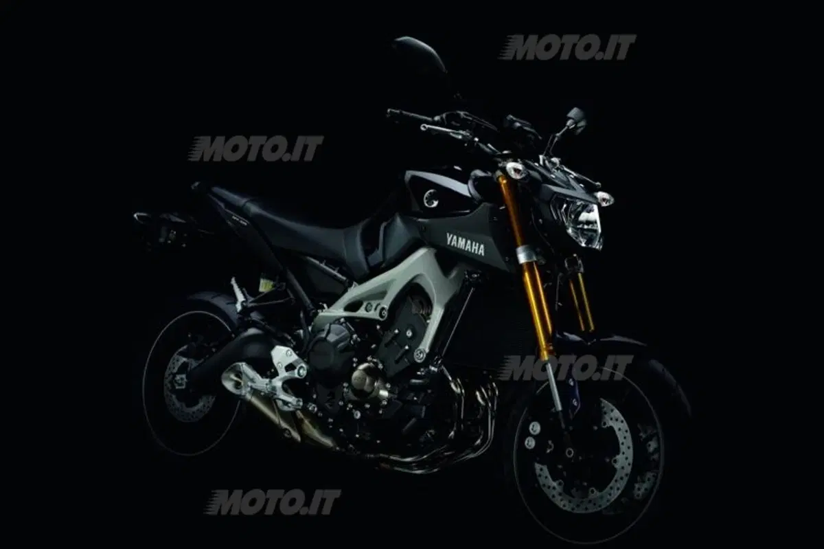 Yamaha MT-09: svelato il prezzo, in Italia a settembre (32)