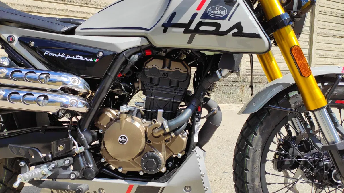 Mondial HPS 125 TEST 2021: 16 anni vissuti con stile (5)