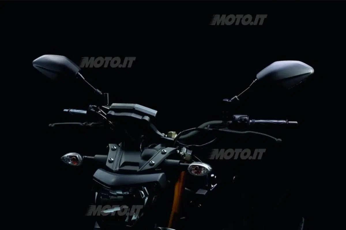 Yamaha MT-09: svelato il prezzo, in Italia a settembre (58)