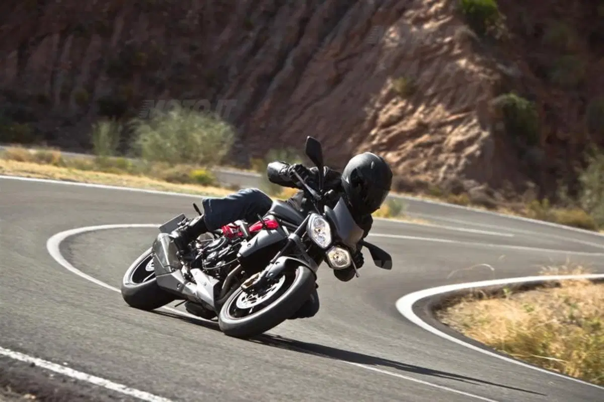 Continuano anche d'estate le promozioni Triumph (2)