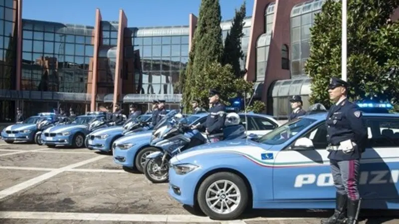Quartu Sant'Elena, rubano scooter e tentano di investire un poliziotto