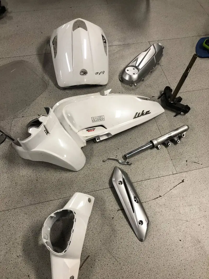 Pezzi in blocco Kymco Like (4)