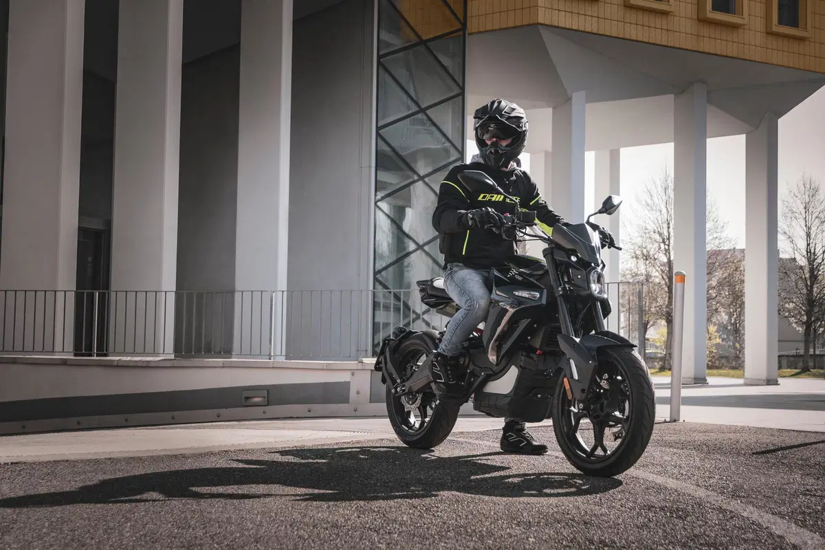 Voge ER10. Moto elettrica cittadina (13)