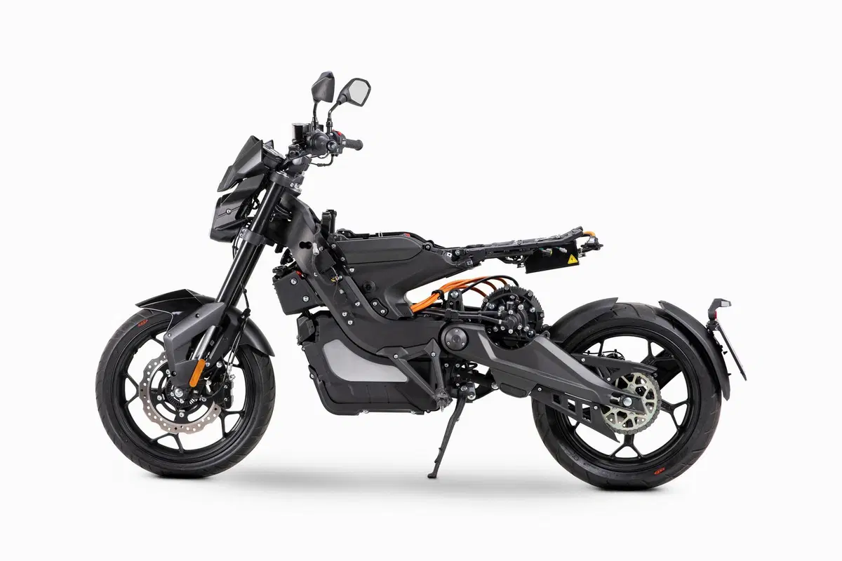 Voge ER10. Moto elettrica cittadina (8)