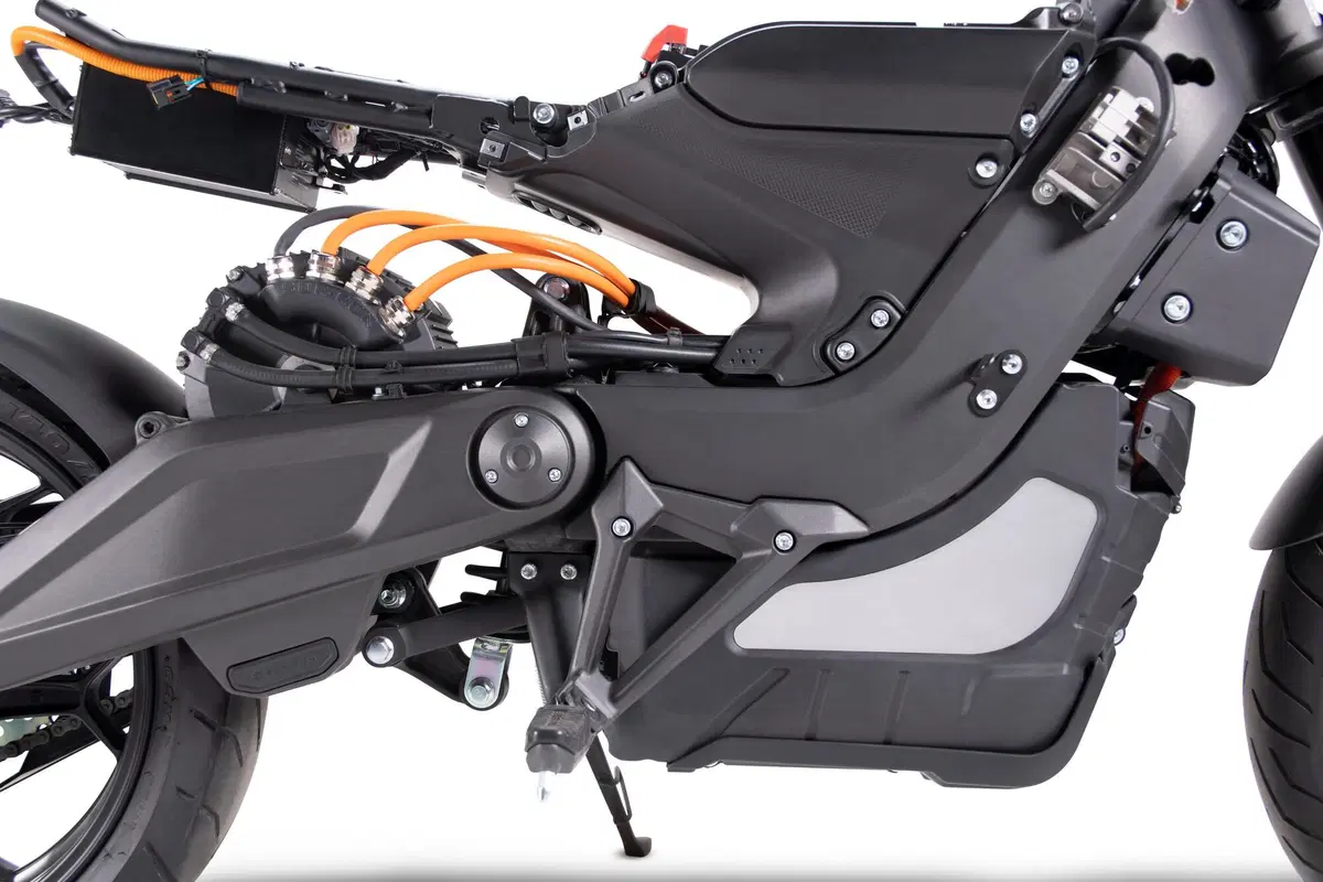 Voge ER10. Moto elettrica cittadina (10)