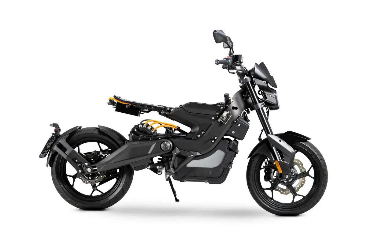 Voge ER10. Moto elettrica cittadina (11)