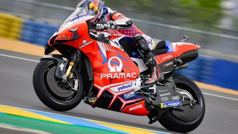 MotoGP 2021. GP di Francia. Johann Zarco &egrave; il pi&ugrave; veloce nelle nelle FP2 a Le Mans