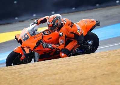 MotoGP 2021. GP di Francia. Danilo Petrucci è il più veloce del warm up