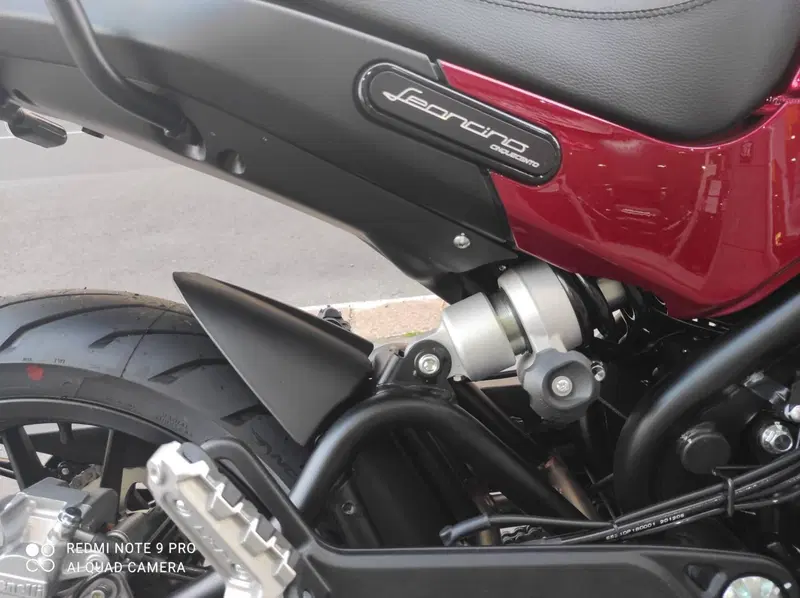 Benelli Leoncino 500 (2021 - 25) (18)