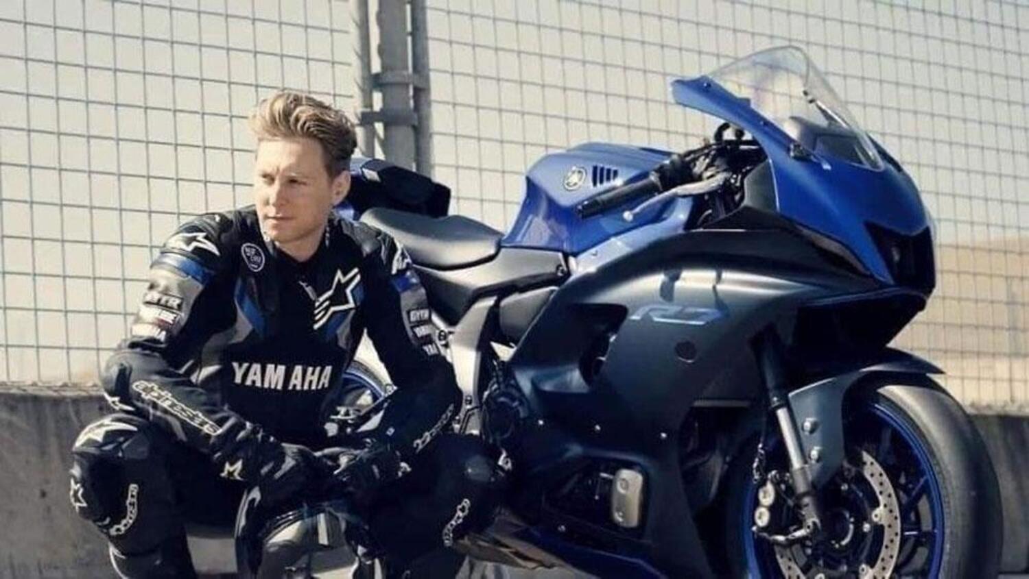 La nuova Yamaha R7 anticipata dalle foto ufficiali. Ecco come è fatta