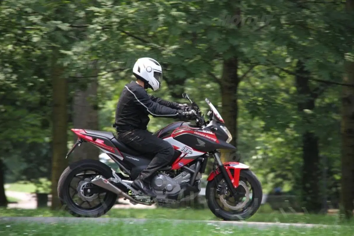 Honda NC700X by Honda Point (2)