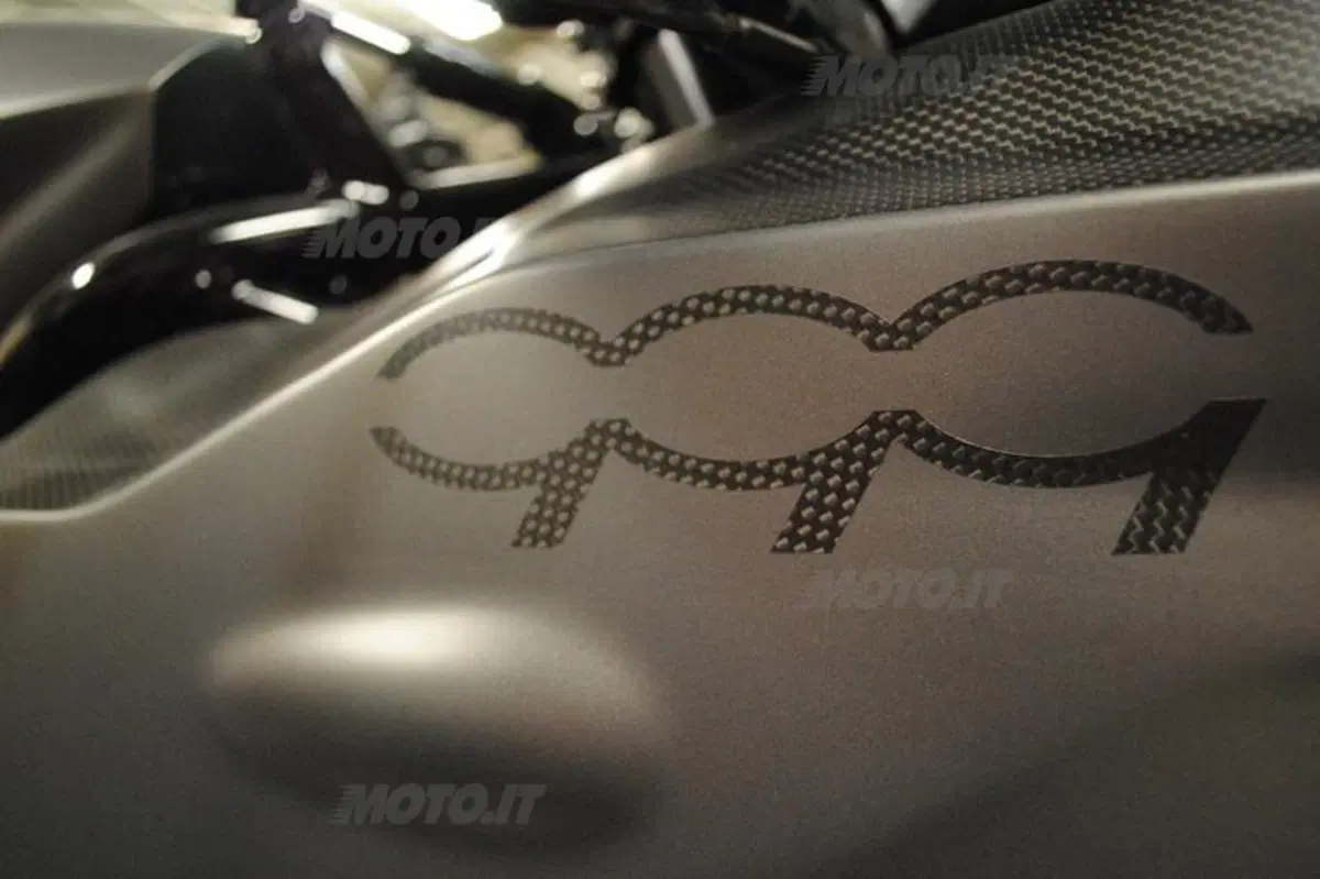 Arete Americana Ducati 999 CF Special (10)