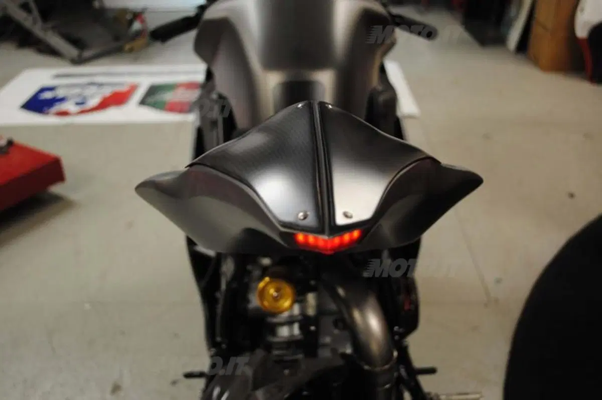 Arete Americana Ducati 999 CF Special (19)