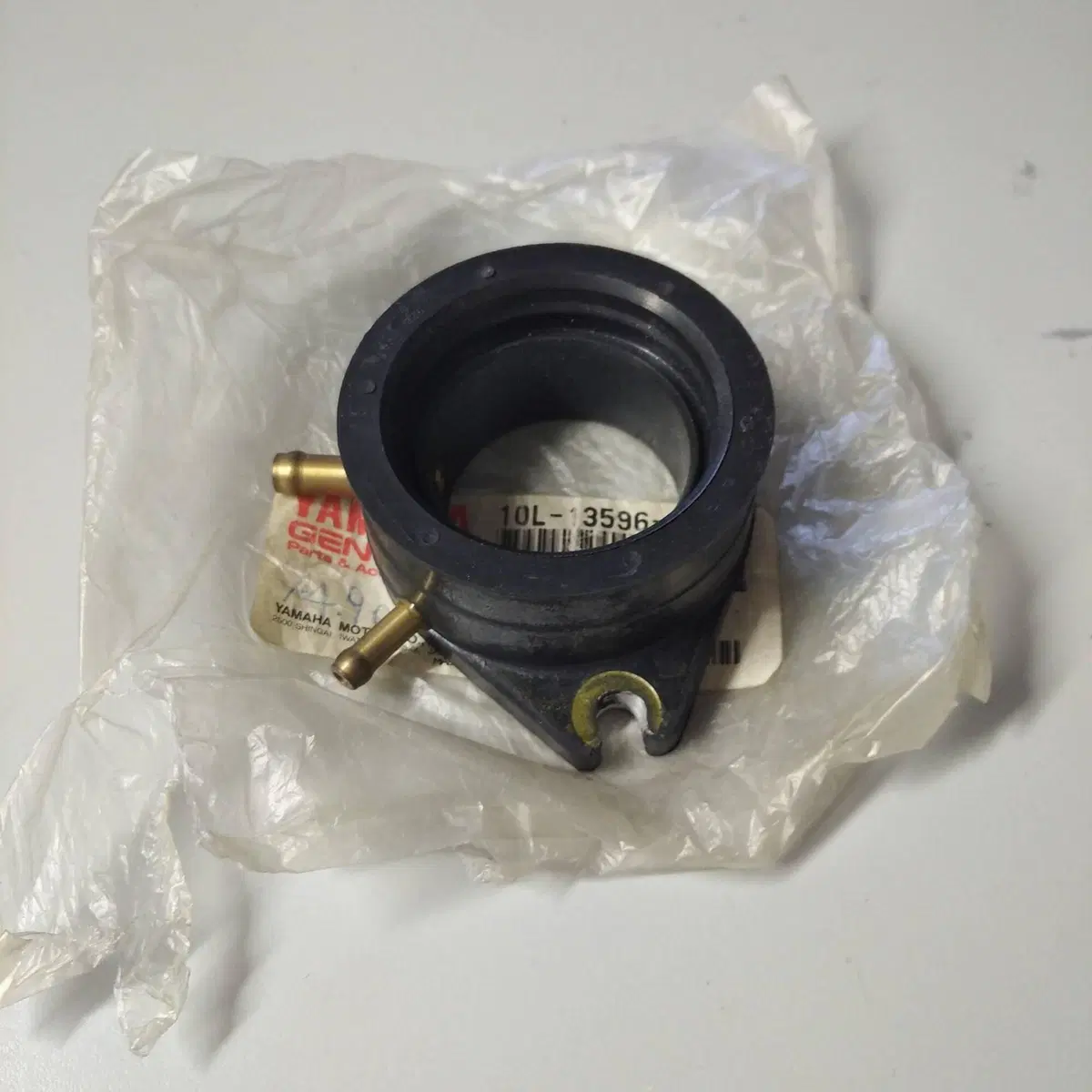 COLLETTORE ASPIRAZIONE ORIGINALE YAMAHA XV1000 (2)