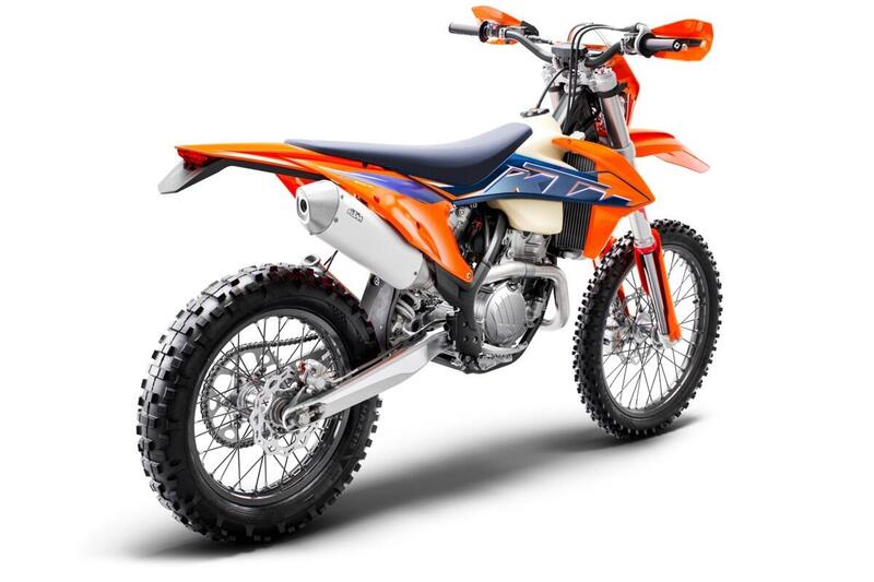 KTM, &egrave; pronta la gamma Enduro EXC e EXC-F 2022. I prezzi e le novit&agrave;