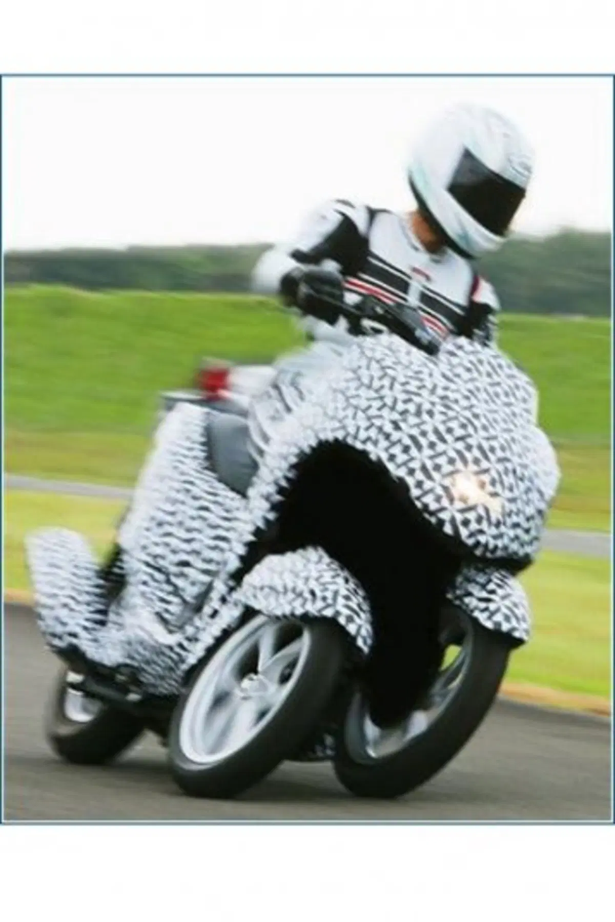 Yamaha conferma l'arrivo di un tre ruote