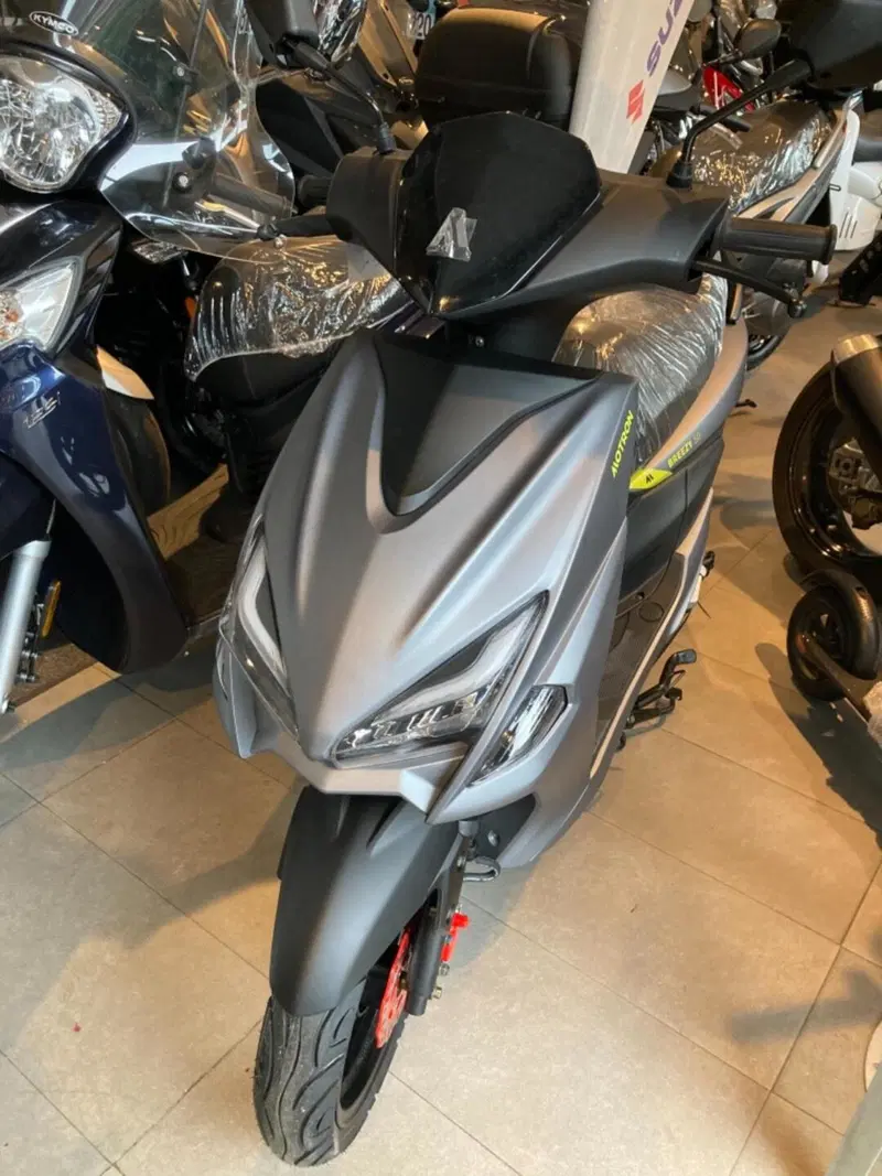 Motron Motorcycles Breezy 50 4T (2021 - 26)