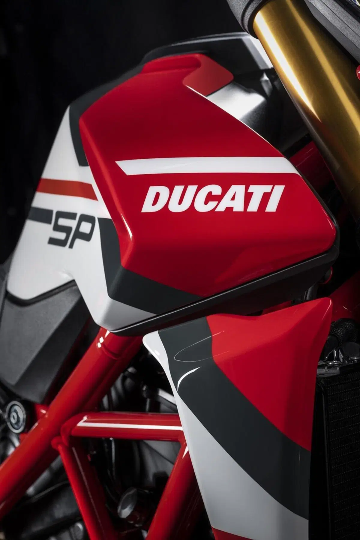 Ducati Hypermotard 950 2022: la gamma aggiornata Euro 5. I prezzi (13)