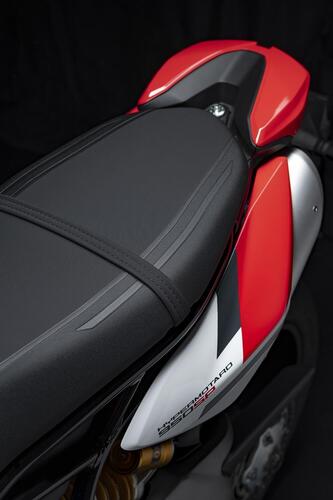 Ducati Hypermotard 950 2022: la gamma aggiornata Euro 5. I prezzi (9)