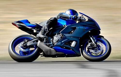 Nuova Yamaha R7, il prezzo (negli USA) c'è già (4)