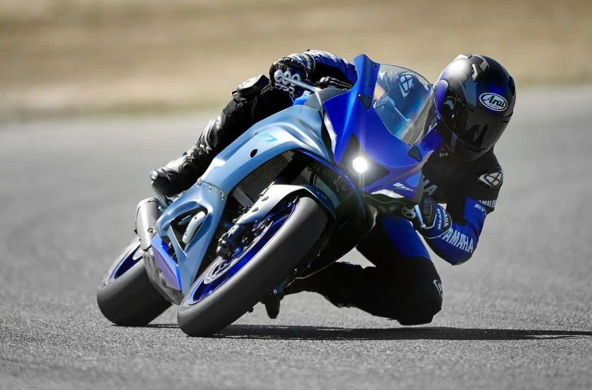Nuova Yamaha R7, il prezzo (negli USA) c'è già (13)