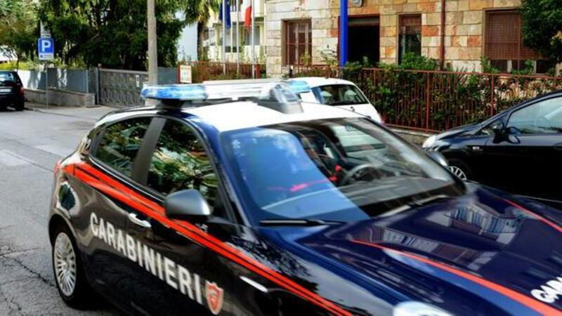 Torino: anziano pusher scappa in scooter dalla polizia