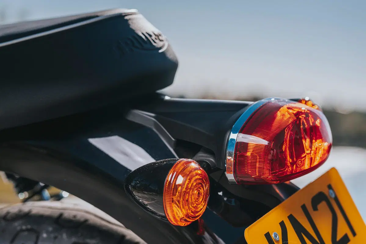 Triumph Bonneville T100, T120, Street Twin 2021 TEST: Euro 5 e più cavalli (6)