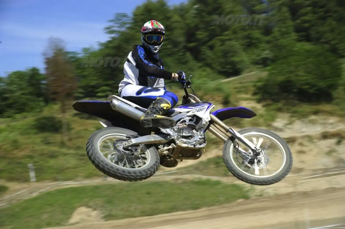 Yamaha YZF 450 2014 (3)