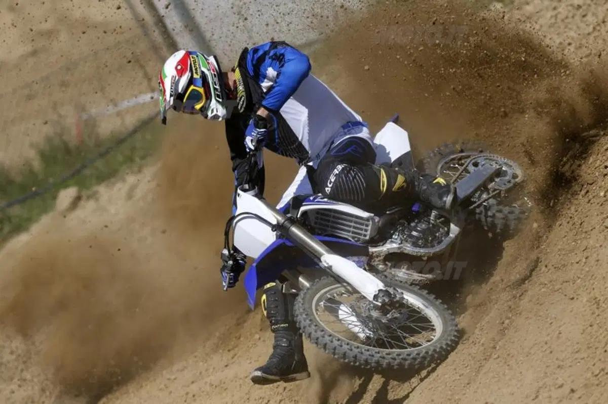 Yamaha YZF 450 2014 (7)