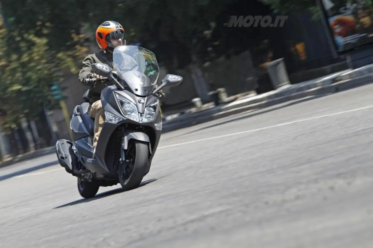 SYM Joymax 300i ABS (2)