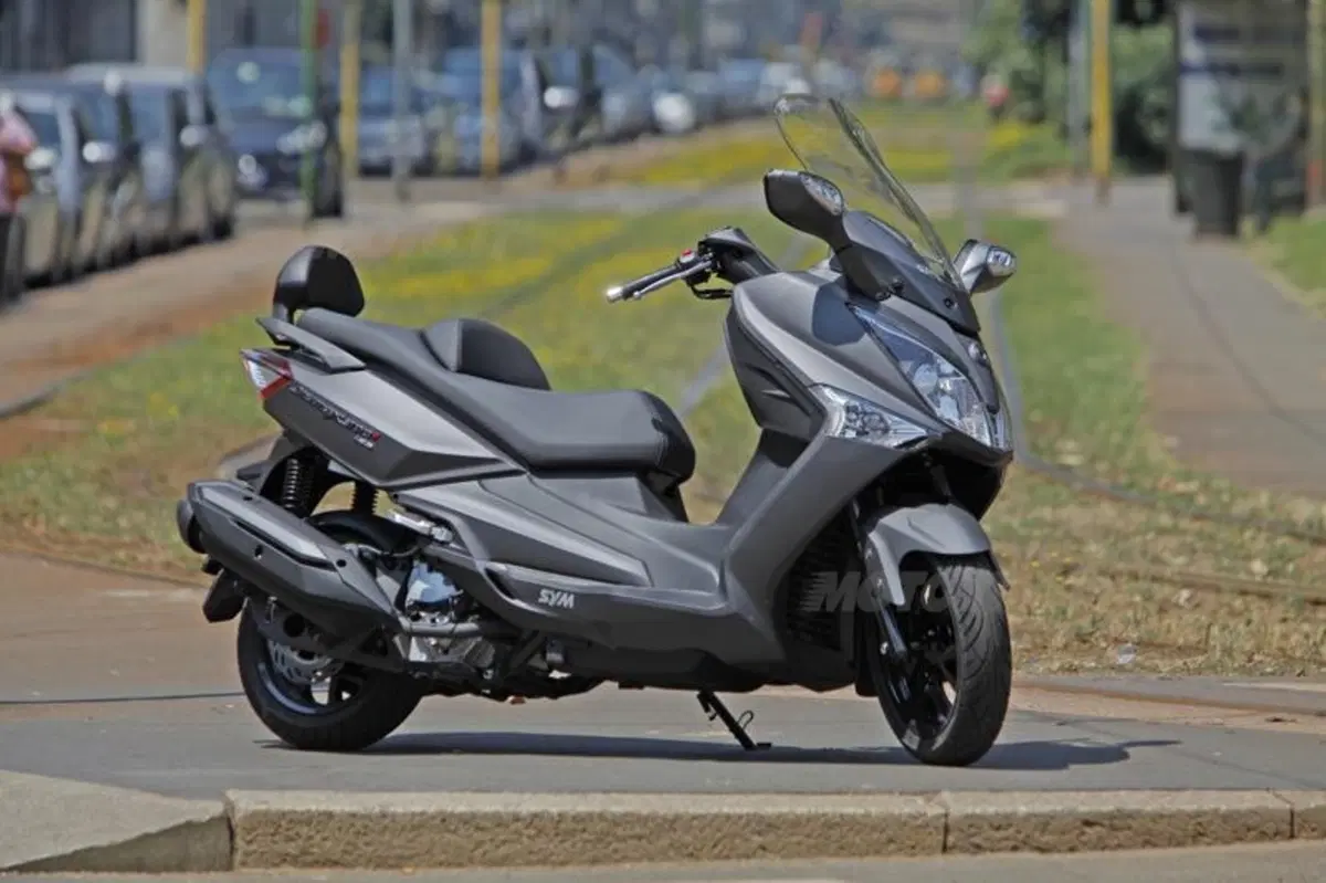 SYM Joymax 300i ABS (10)