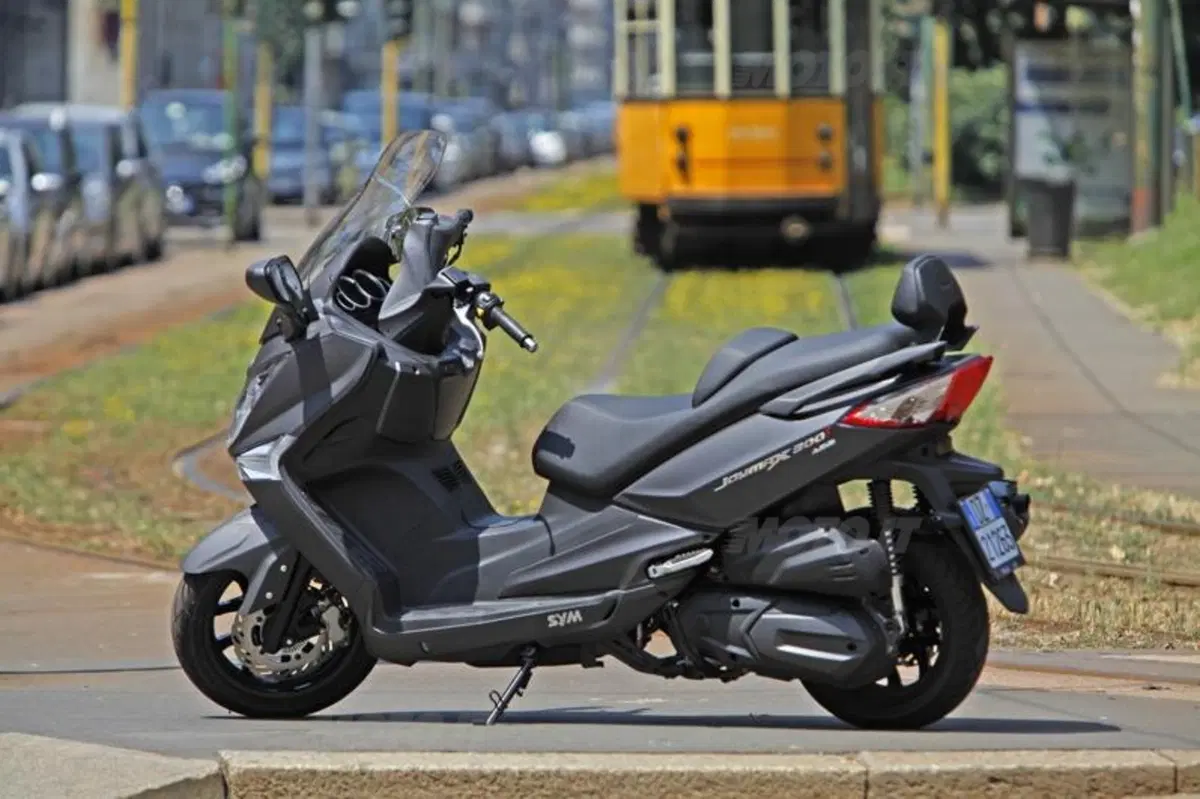 SYM Joymax 300i ABS (11)