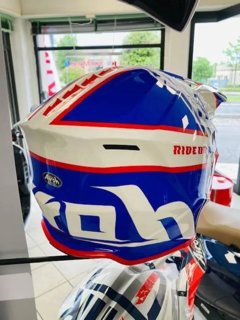 CASCO AIROH WRAAP (2)