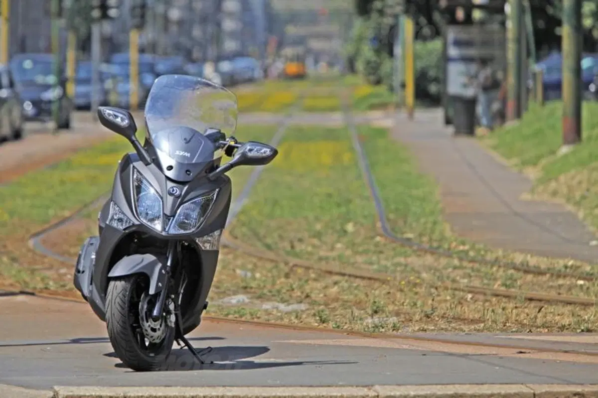 SYM Joymax 300i ABS (13)