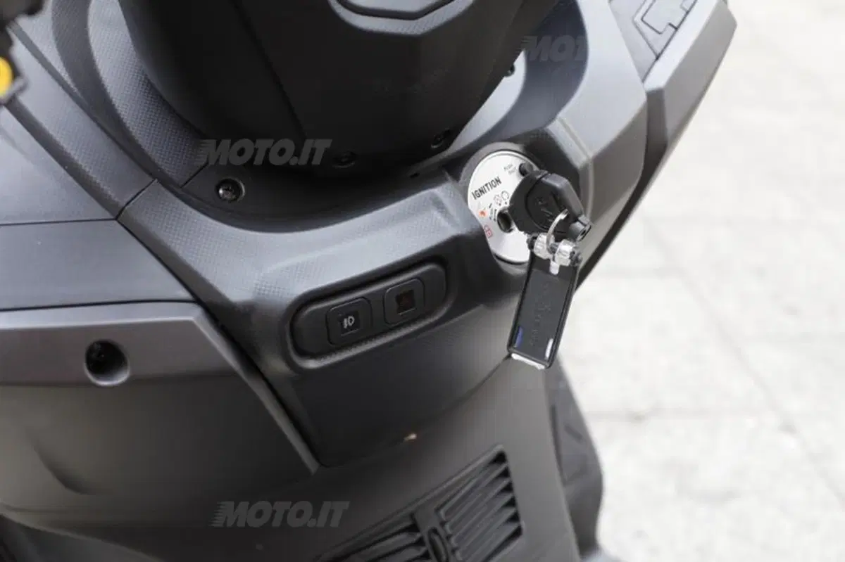 SYM Joymax 300i ABS (20)