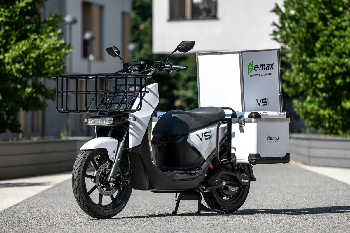 e-max, lo scooter elettrico da lavoro (5)