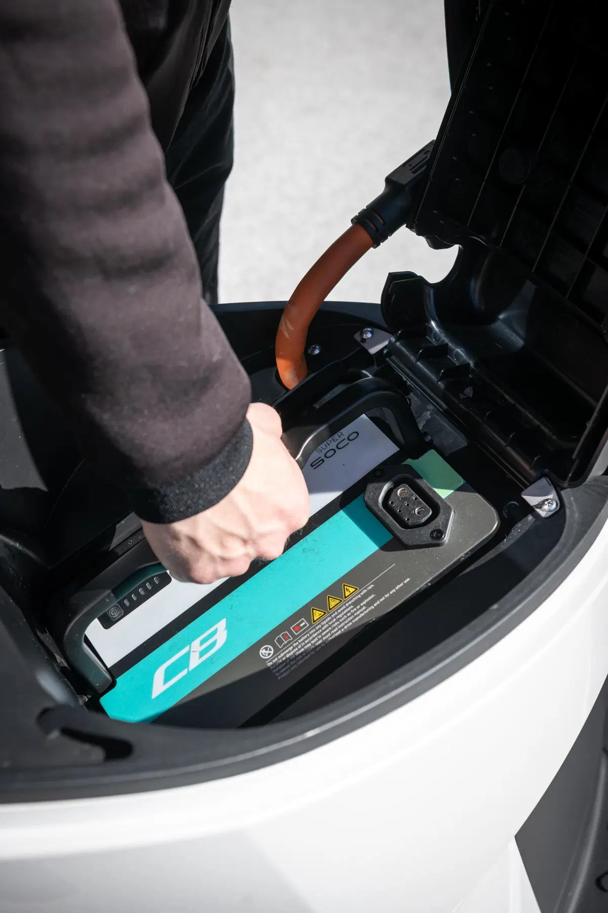 e-max, lo scooter elettrico da lavoro (5)
