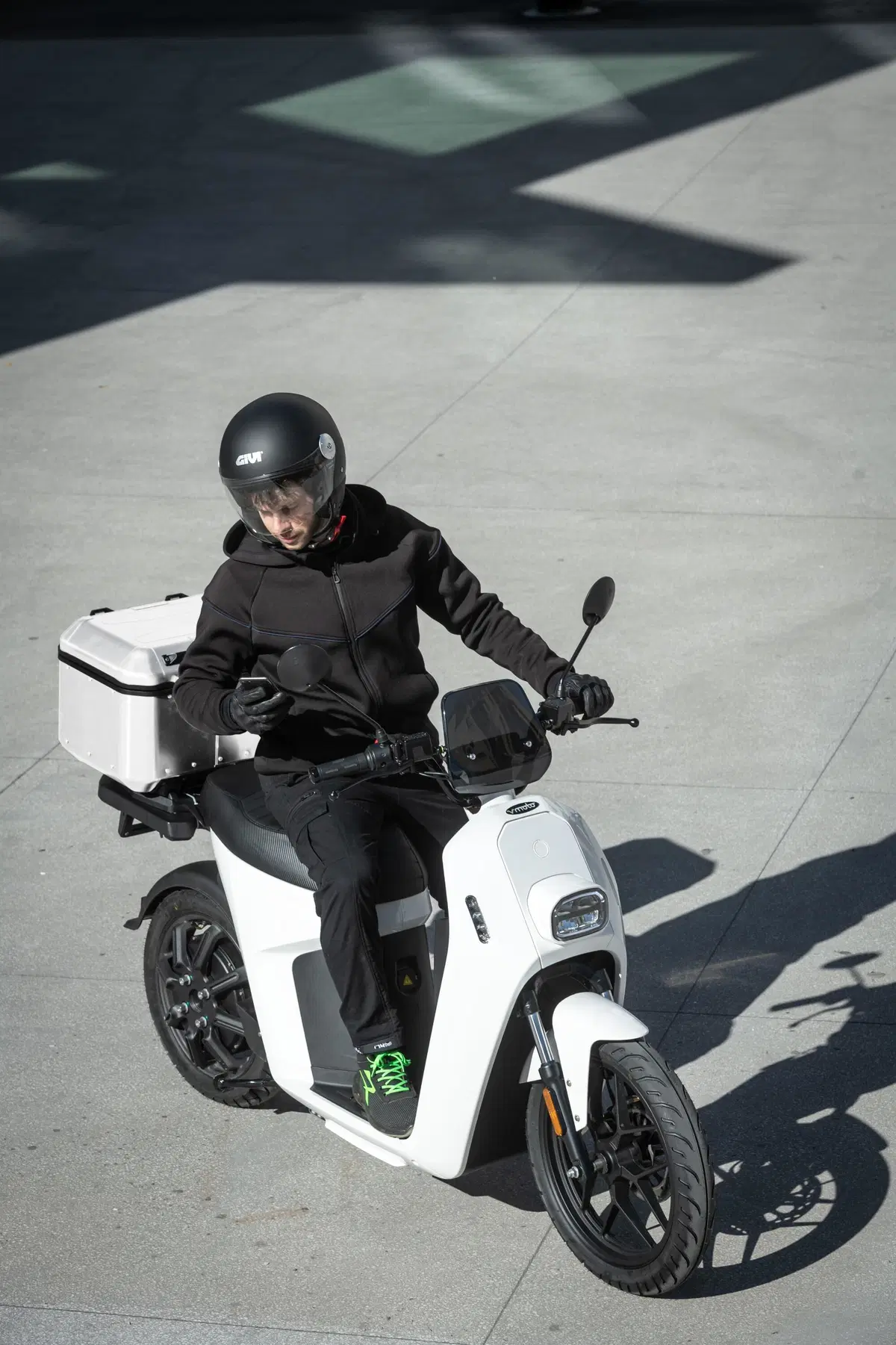 e-max, lo scooter elettrico da lavoro (13)
