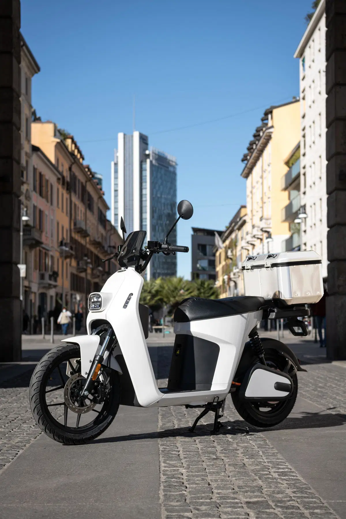e-max, lo scooter elettrico da lavoro (14)