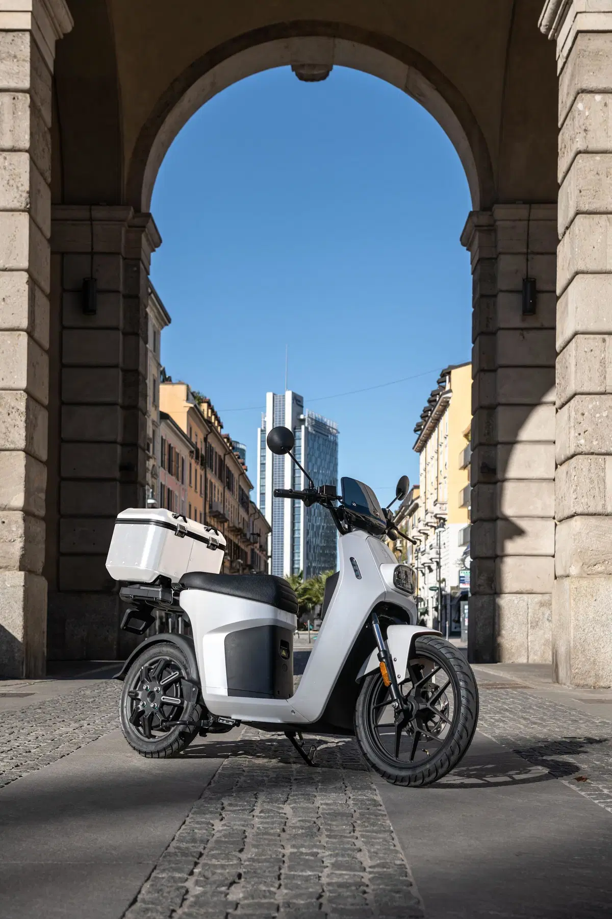 e-max, lo scooter elettrico da lavoro (19)