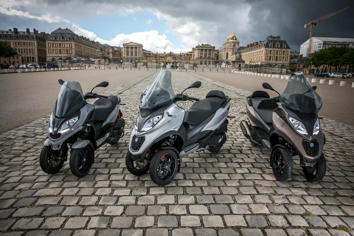Piaggio MP3 400 HPE contro il meteo parigino! (14)