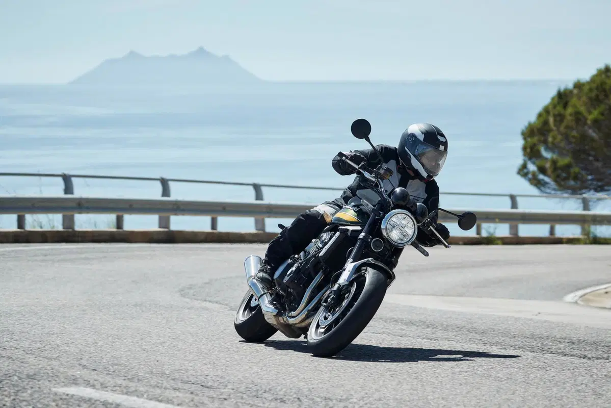 Bridgestone Battlax T32. Test su strada, 700 km! (3)