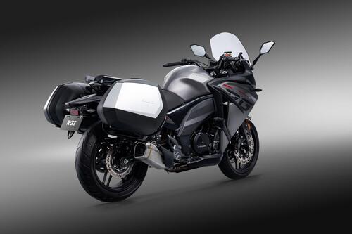 Zongshen Cyclone RG3, una nuova sport touring 400 (7)