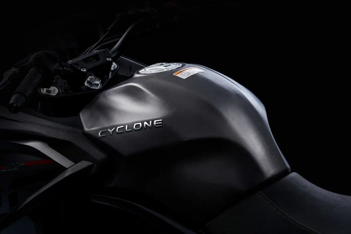 Zongshen Cyclone RG3, una nuova sport touring 400 (12)