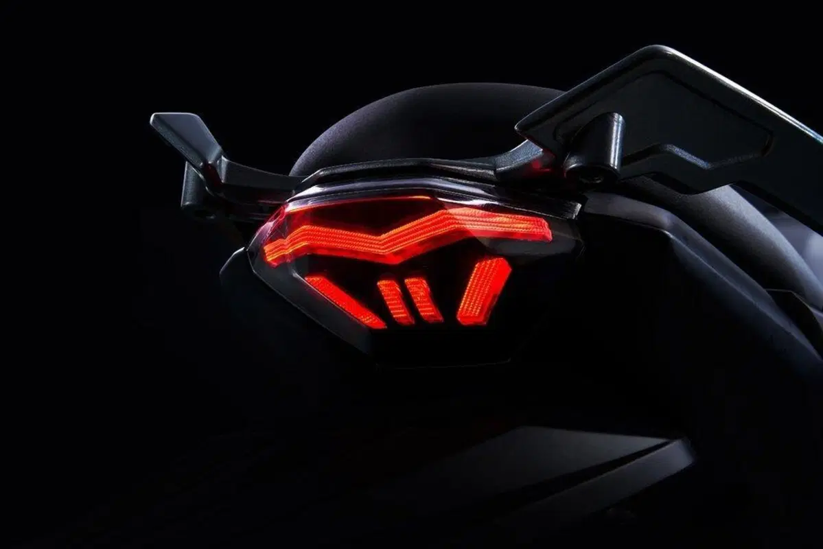 Zongshen Cyclone RG3, una nuova sport touring 400 (11)