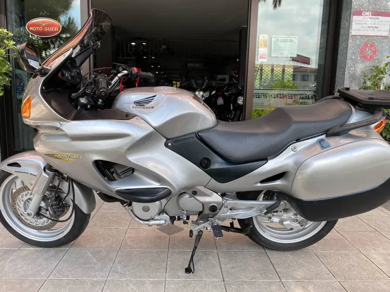 Honda Deauville 650 (2002 - 05)